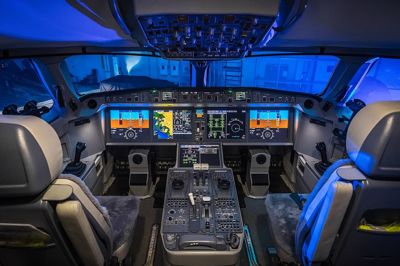 Unutrašnjost kabine Airbus A220 kompanije AirBaltic