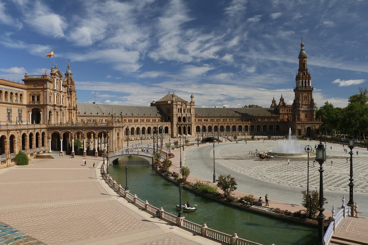 Glavni trg Plaza de España u Sevilji