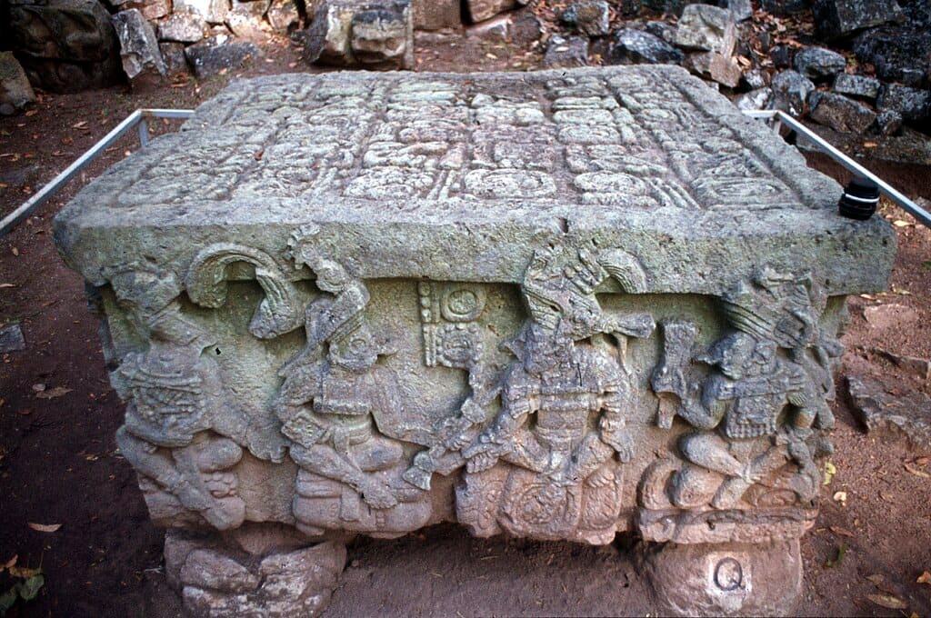 Jena od stela koja se nalaze u samom kompleksu u Copanu