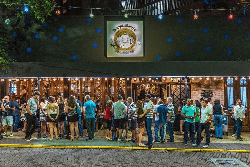 Detalja sa jedne od ulica Sao Paula noću